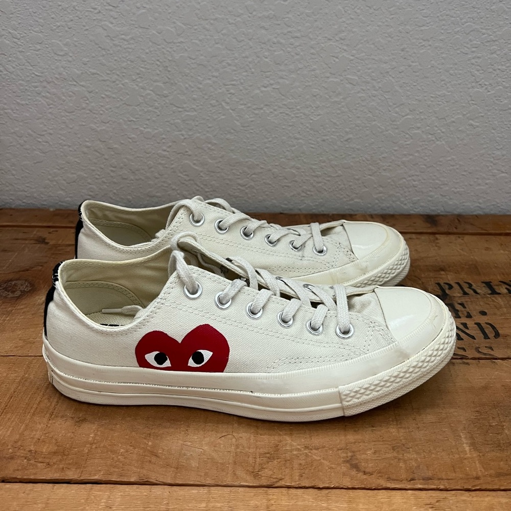 Comme Des Garçons PLAY x Converse low top sneaker